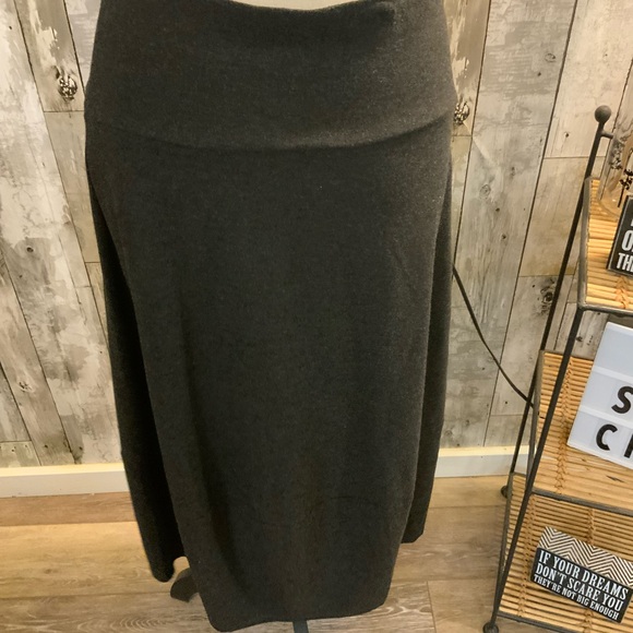 Eileen Fisher soft skirt. Size S - Picture 3 of 5
